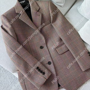 마이아이코 Classic Moon Tweed Wool Jacket