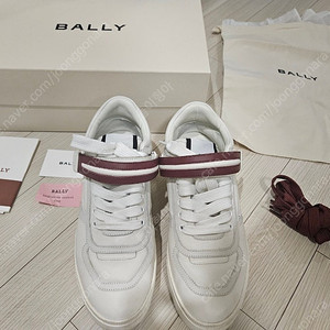 발리(Bally) 로이스 레더 스니커즈 화이트 265