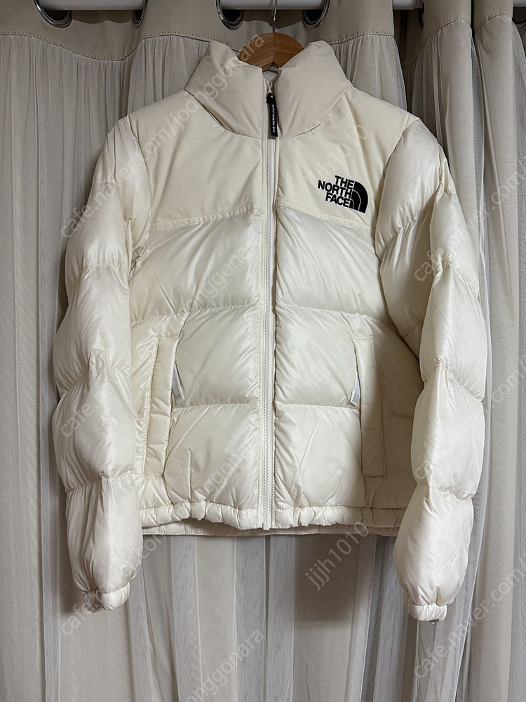 노스페이스 아이보리 패딩 새제품--0