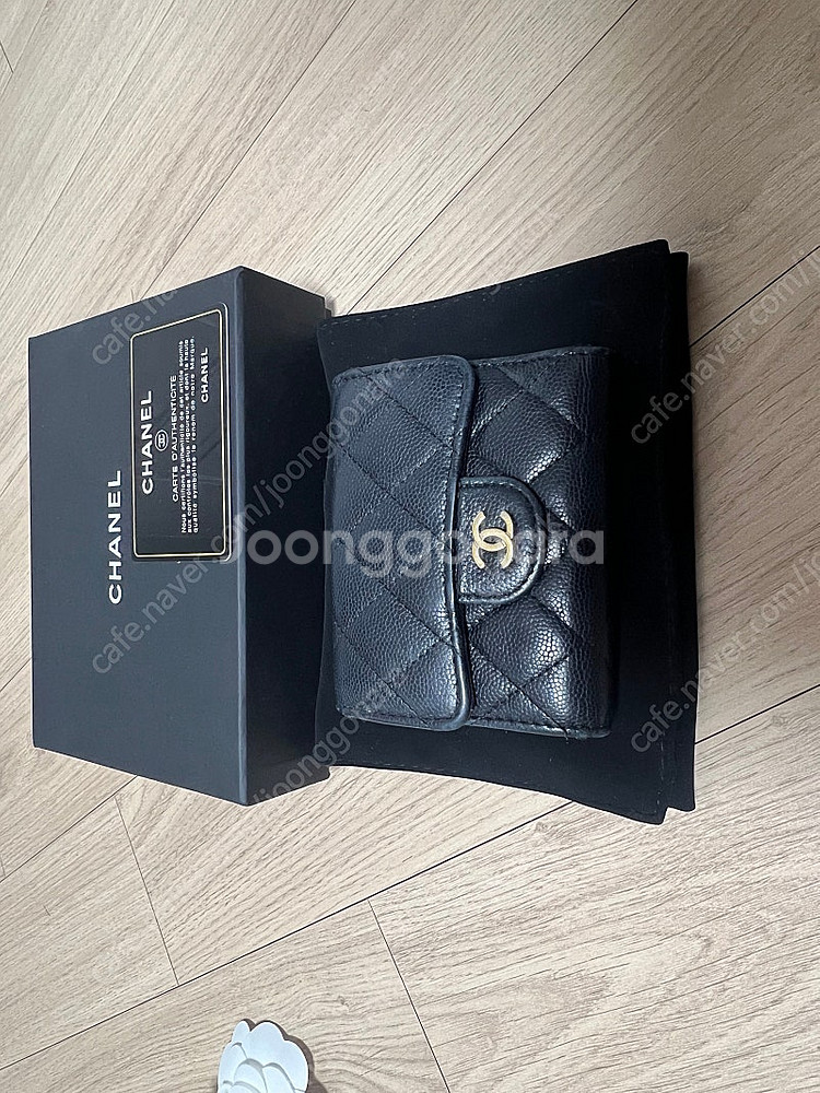 샤넬 캐비어 반지갑--0