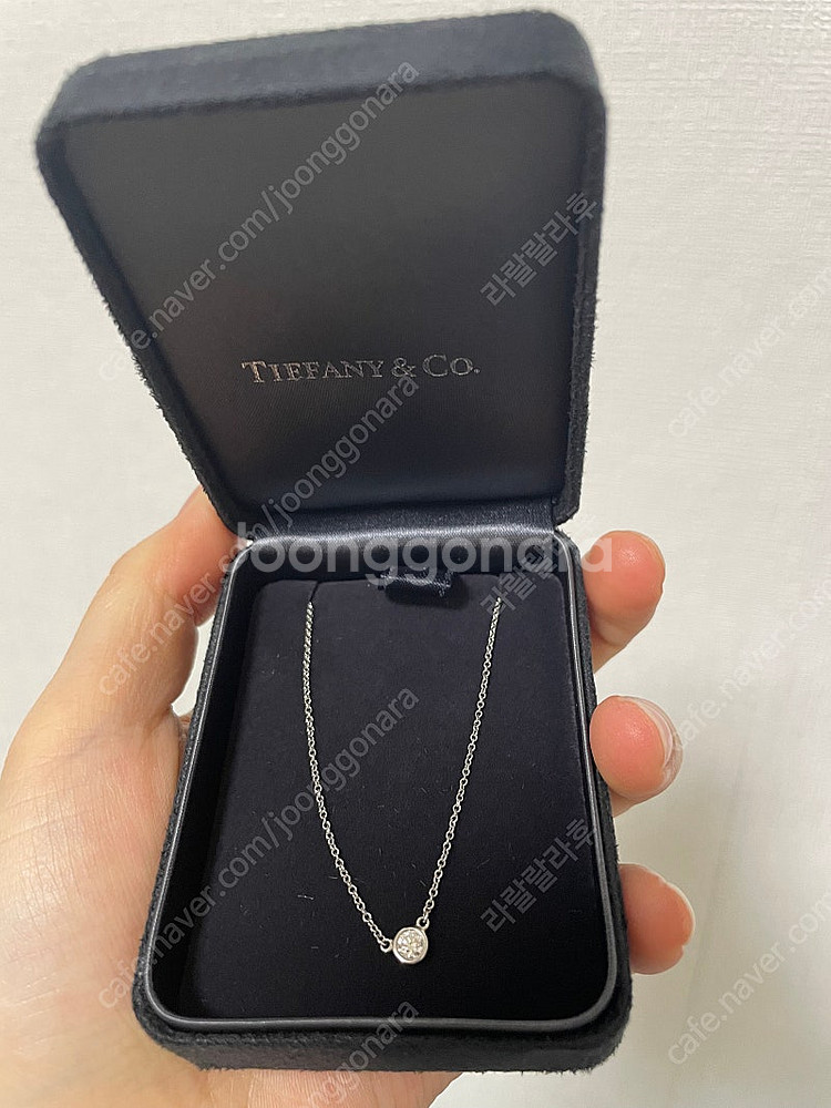 티파니앤코 0.12캐럿 다이아목걸이(화이트골드)--0