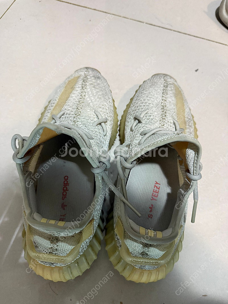 아디다스 이지부스트 350 v2 라이트--1
