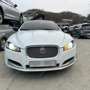 재규어XF 3.0 SC AWD X250 후기형 306ps 3.0 U54330 2015년식 123,135km 분해 판매합니다