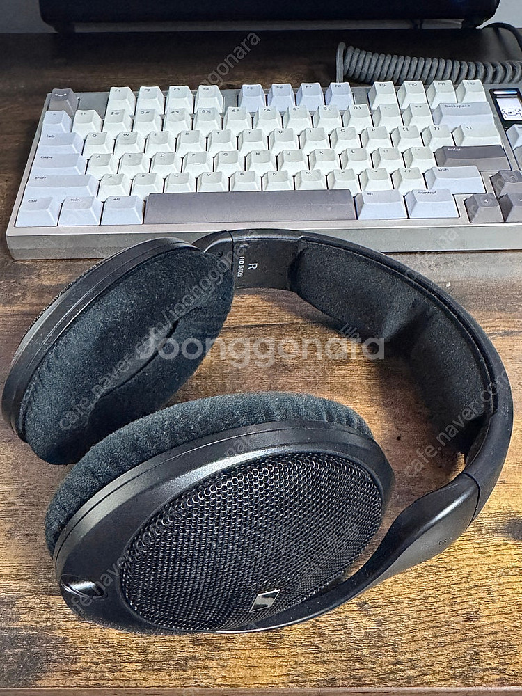 젠하이저 hd560s--0