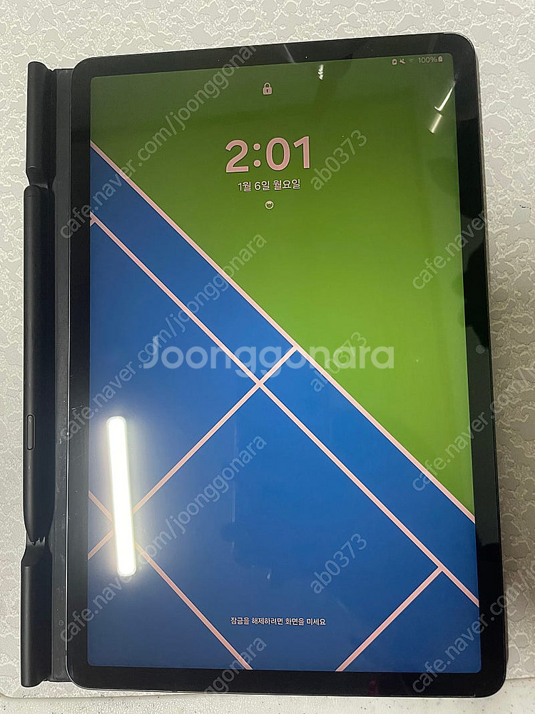 갤럭시 탭 S8 128기가 블랙 판매합니다--0