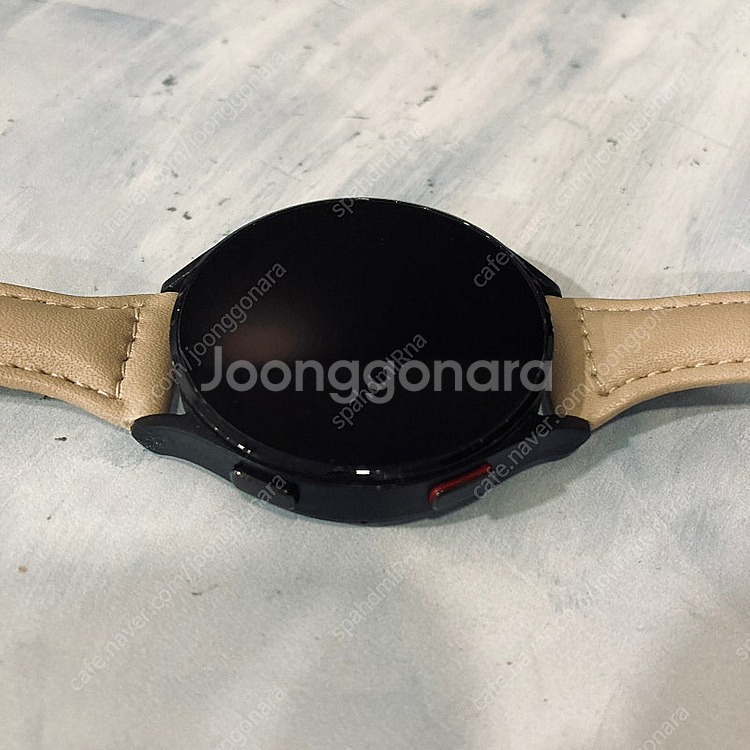갤럭시 워치4 블랙 44mm 케이블포함 7만원 판매합니...--2