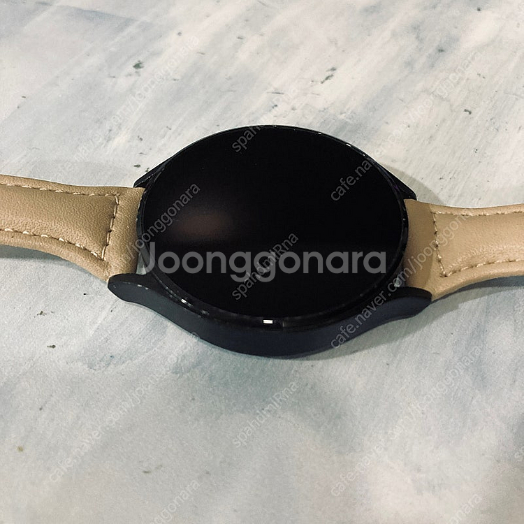 갤럭시 워치4 블랙 44mm 케이블포함 7만원 판매합니...--3