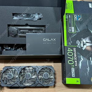 GALAX RTX 4070 Ti SUPER 판매합니다