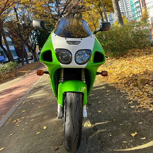 가와사키 ZX7R 세븐알 팝니다.