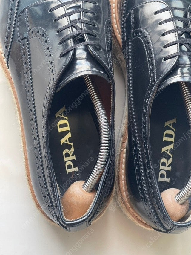 프라다클리퍼8사이즈 블랙-브라운--7