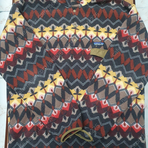 파타고니아 신칠라 스냅티 풀오버 판매합니다.