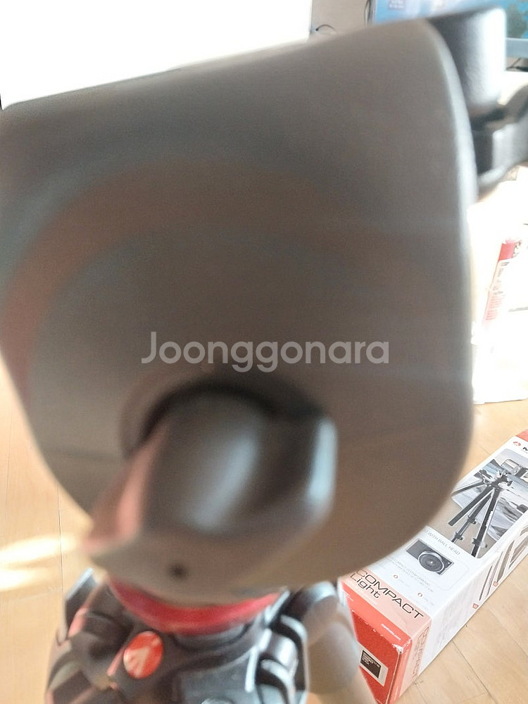 Manfrotto 190xdb. + 128rc--7