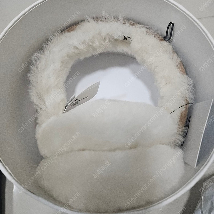 어그 이어머프 체스트넛 UGG 귀마개 새상품 직거래 가능 이미지