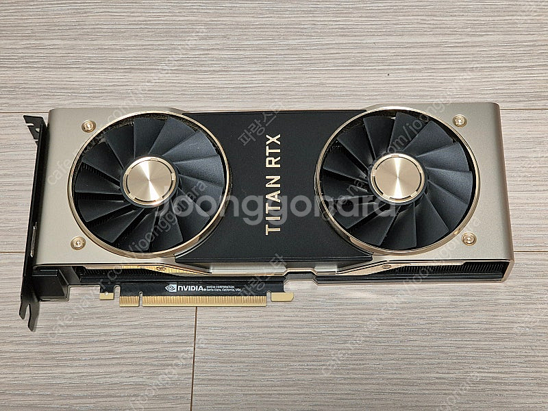 그래픽카드 nVidia Titan RTX--0