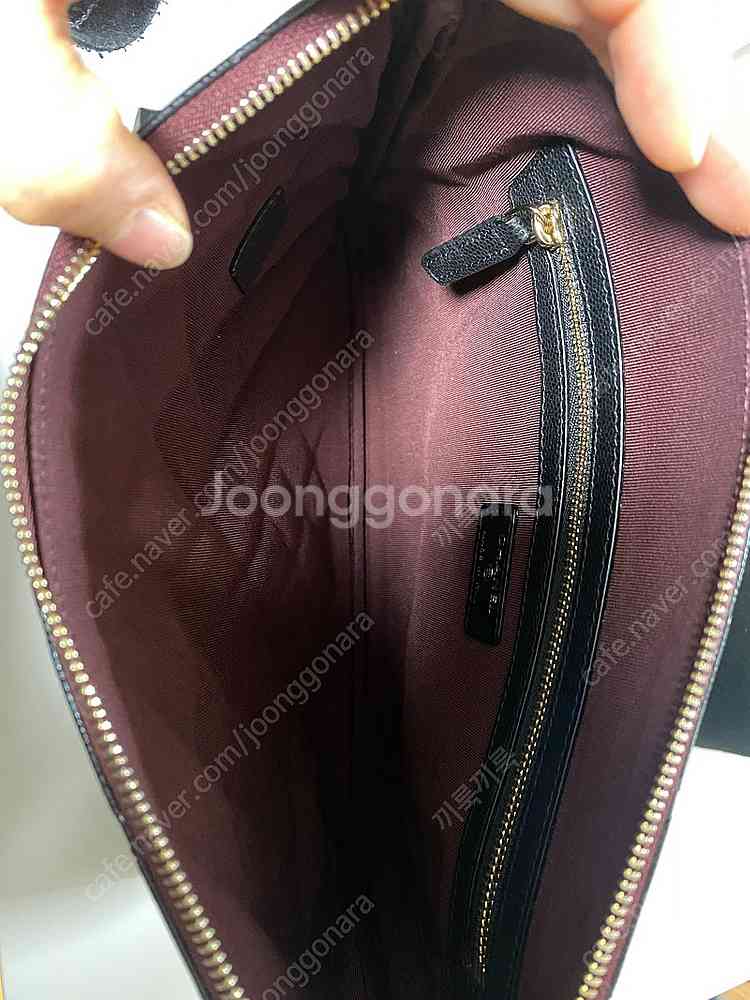 샤넬 클래식 클러치 뉴미듐 금장 블랙--2