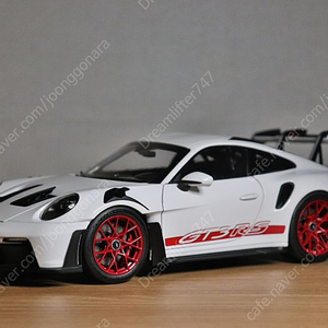 1:18 노레브 포르쉐 911 gt3 rs 다이캐스트 팝니다.