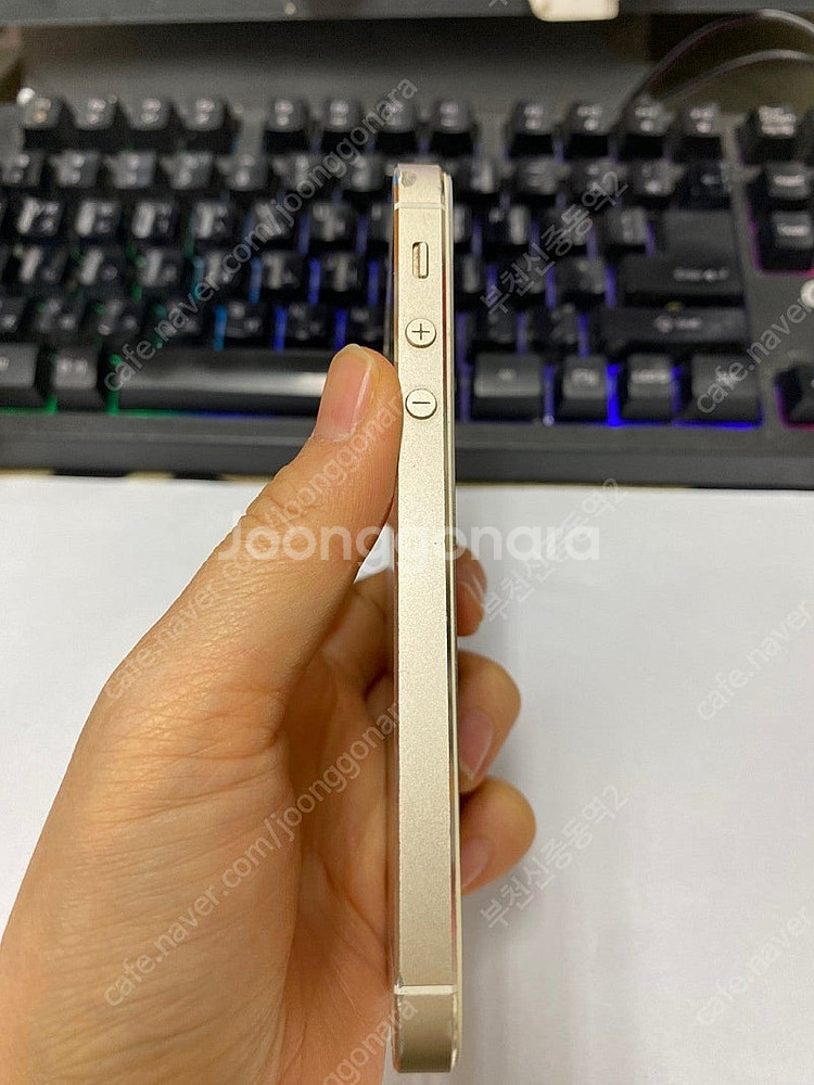198675 아이폰5S 골드 액정깔끔 16GB 배터리성...--4