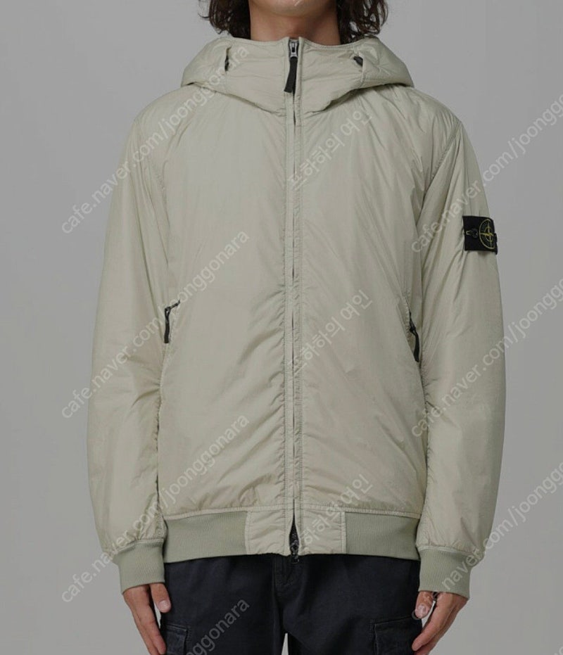 스톤아일랜드 24fw XL 크링클랩스 프리마로프트 패딩...--0