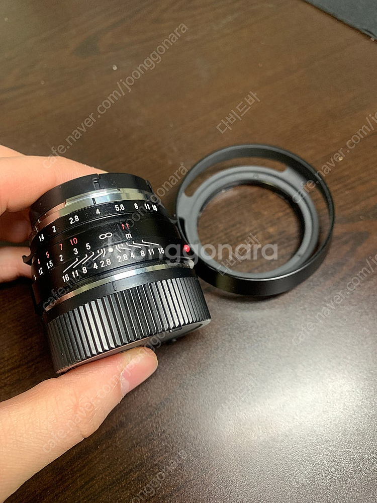 보이그랜더 녹턴 40mm f1.4 판매합니다.--0