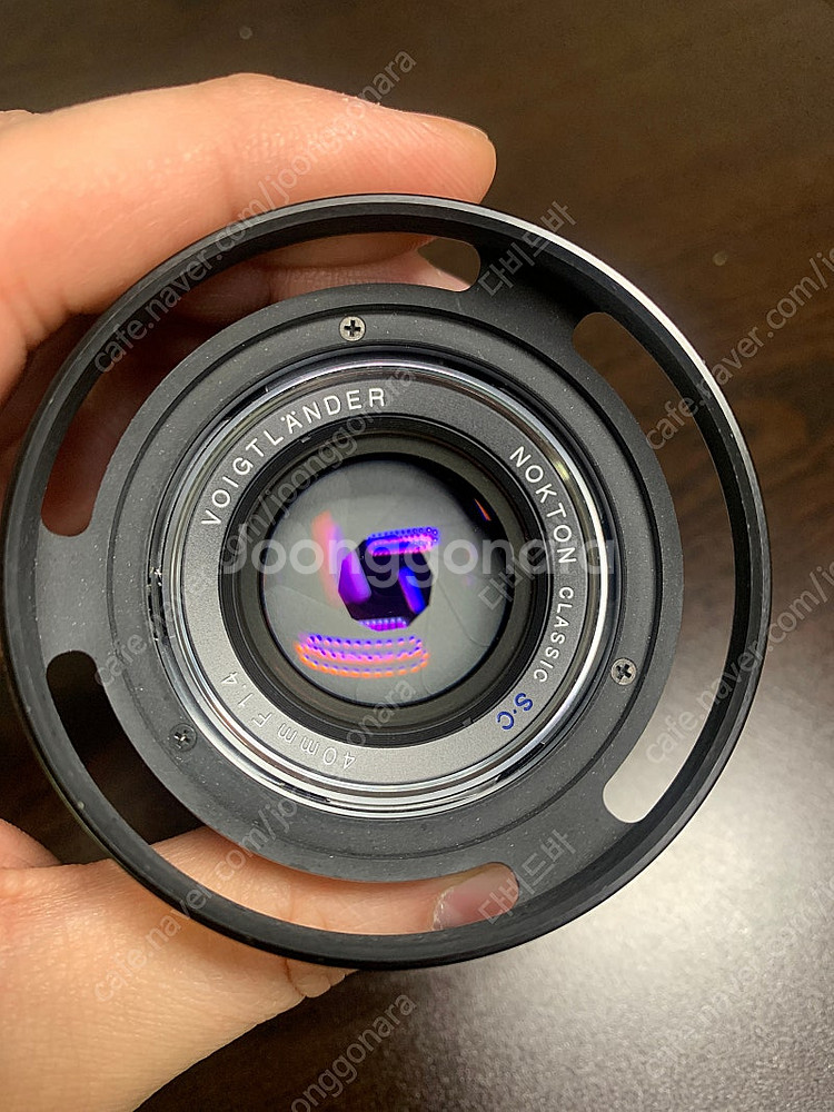 보이그랜더 녹턴 40mm f1.4 판매합니다.--2
