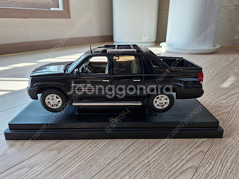 1/18 캐딜락 에스컬레이드 SUT & 1:18 캐딜락...--3