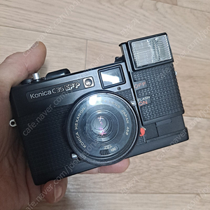 Konica C35EF-P (엔디워홀) 필름카메라판매합니다.