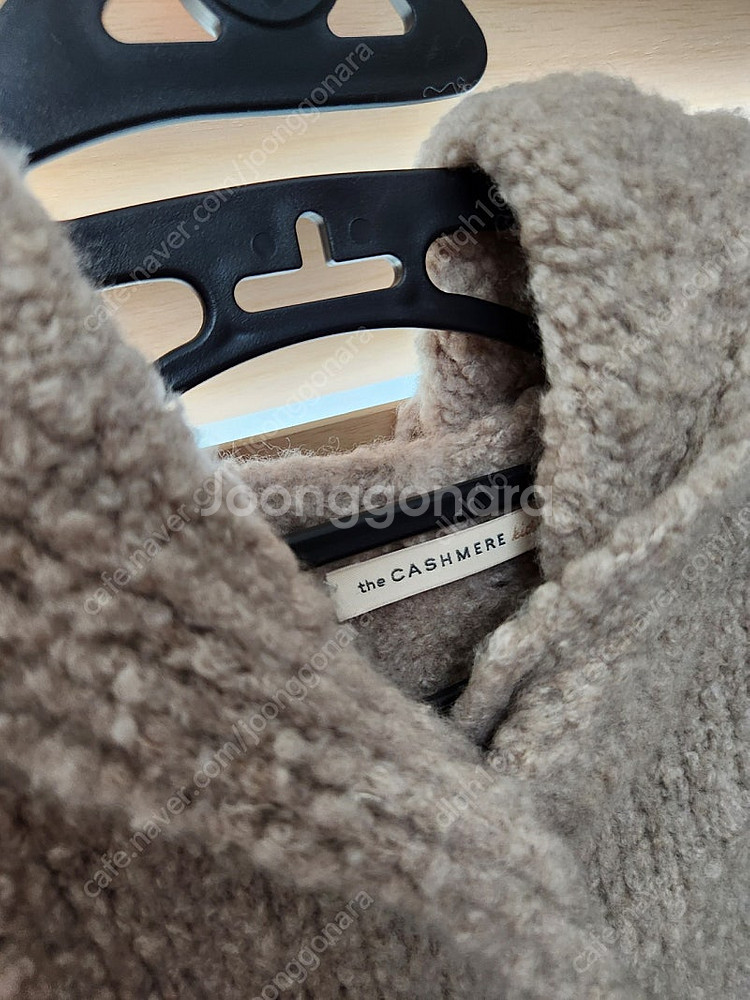 더캐시미어 키즈 부클레 후드 니트 가디건--3