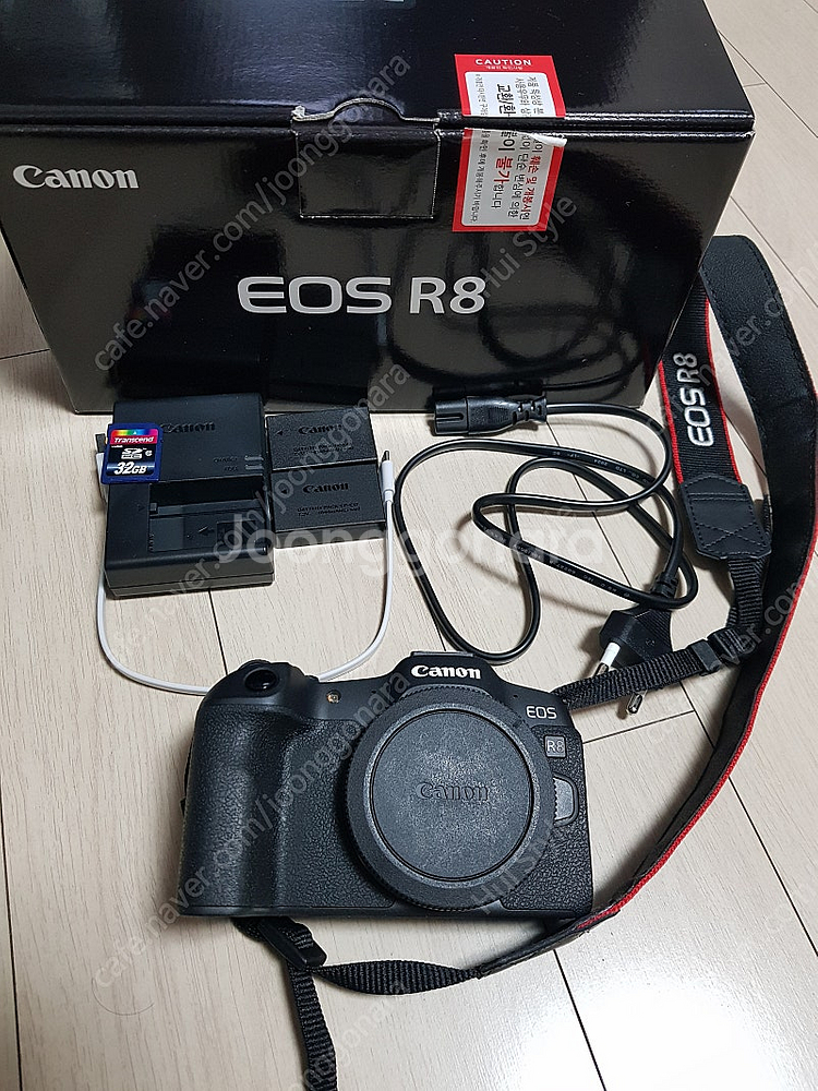 캐논 R8--0