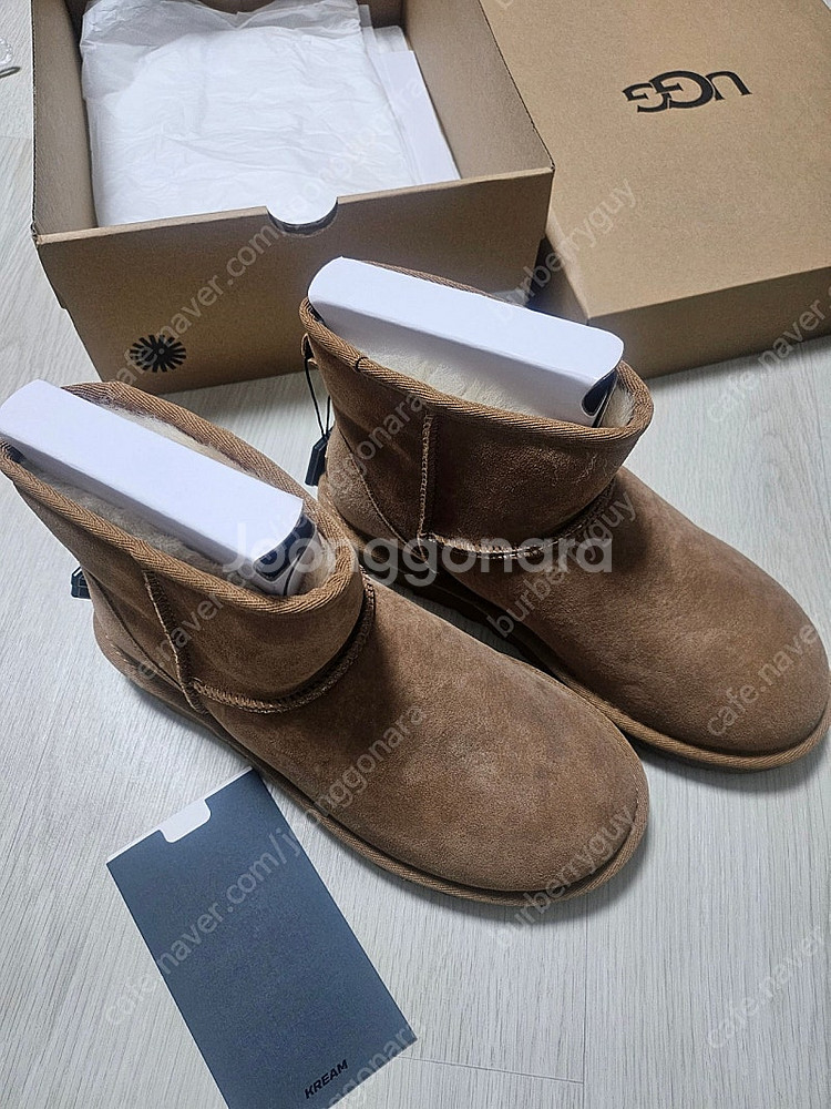 어그정품 미니2체스넛팝니다--0