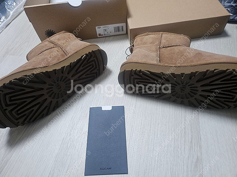 어그정품 미니2체스넛팝니다--1