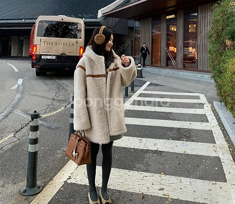 리앙쥬 양털스웨이드 자켓--1