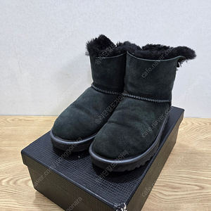 230 UGG 미국어그 베일리 보우 블랙 어그부츠