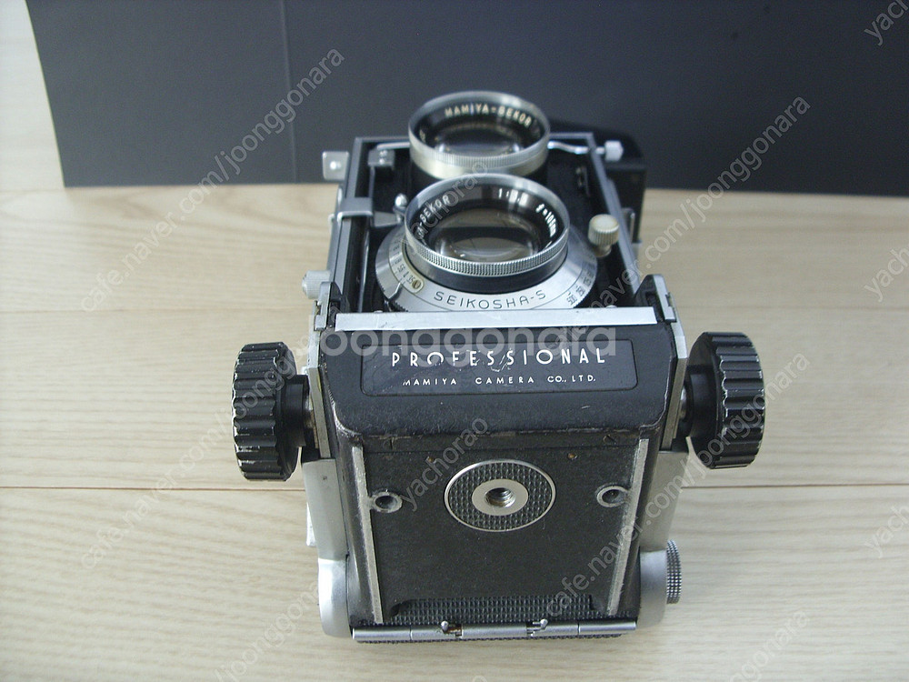 MAMIYA C3 (TLR) + 105mm F3.5--4