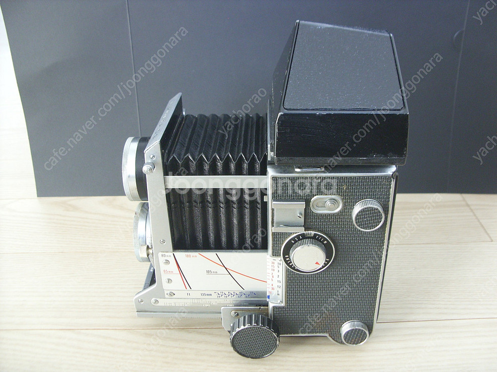 MAMIYA C3 (TLR) + 105mm F3.5--5