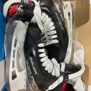 아이스하키 스케이트 Bauer Vapor 3X Fit 3 7.5 size 스케이트 새제품 팝니다.