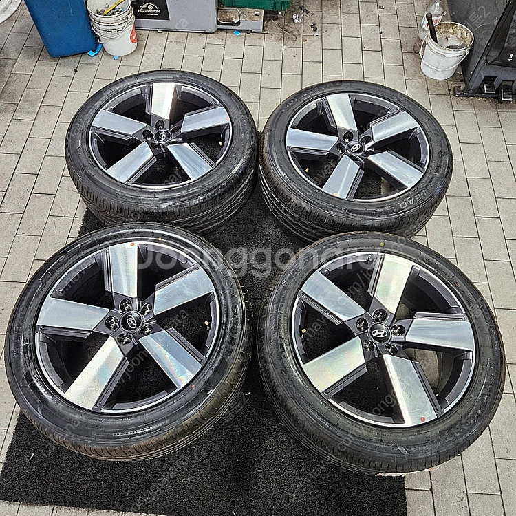 싼타페MX5 20인치 중식도 휠타이어 판매--0