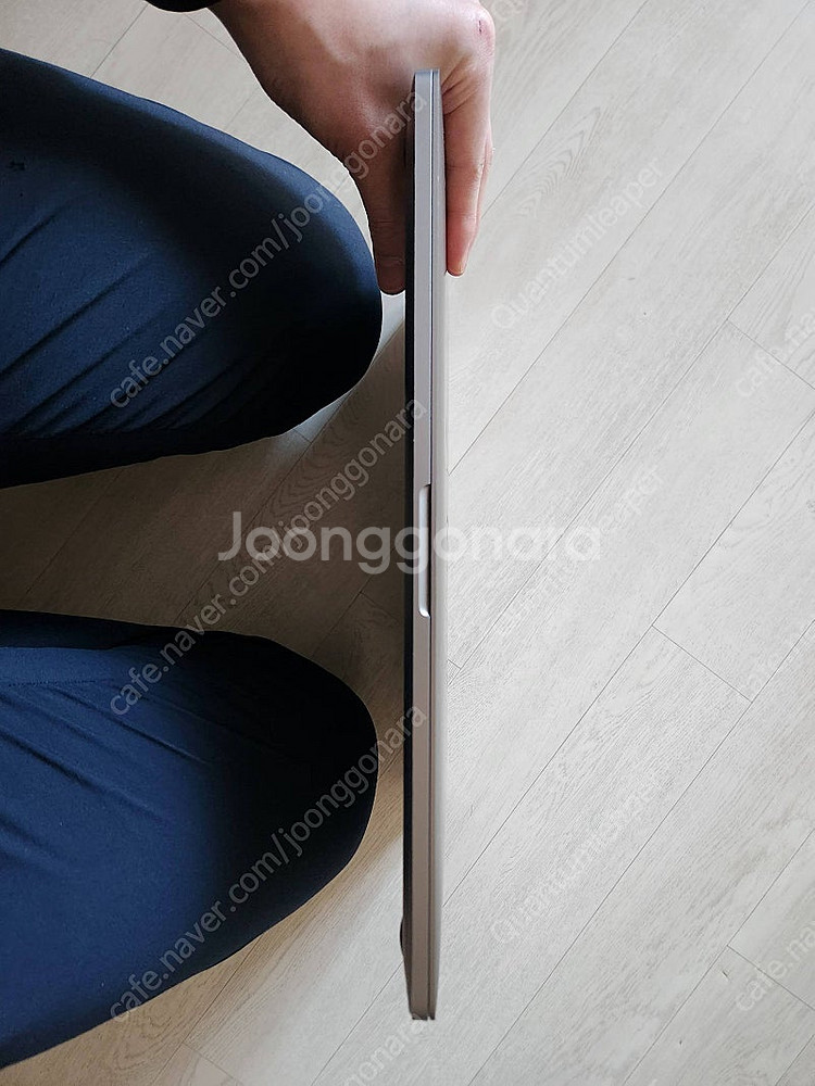 맥북프로 2019 16인치 터치바 8코어 i9 16GB...--8