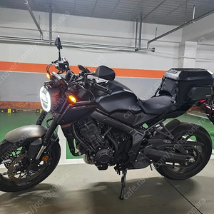 23년 cb650r 블랙에디션 3620km 920만