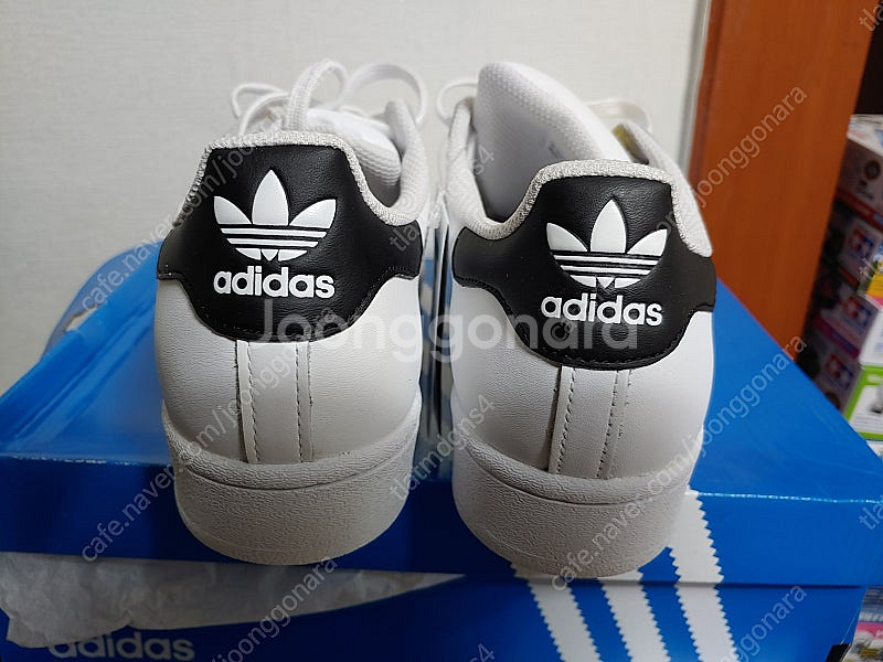 아디다스 슈퍼스타 270mm(신상품, 화이트에 검정색 삼선, 가장 기본색상모델)--7