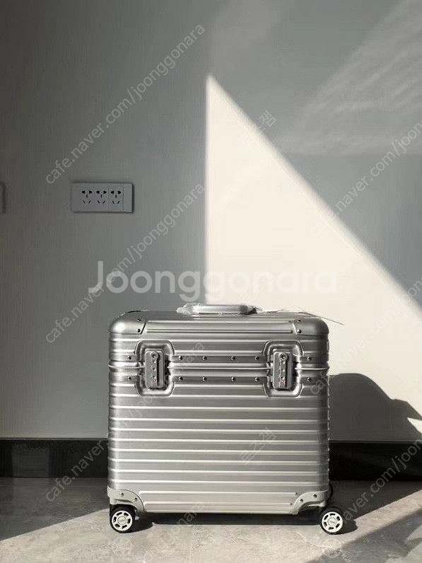 (실사포함) 블랙/실버 리모와 파일럿 20인치 기내용 ...--0