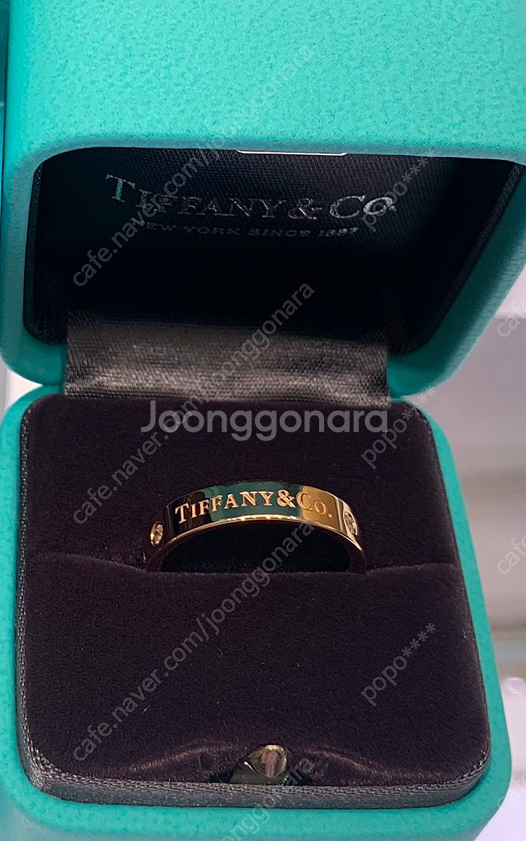 명품 티파니앤코 밴드링 18k 로즈골드 팝니다.--2