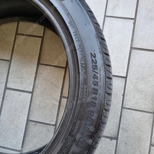 중고타이어(225/45R18)판매합니다