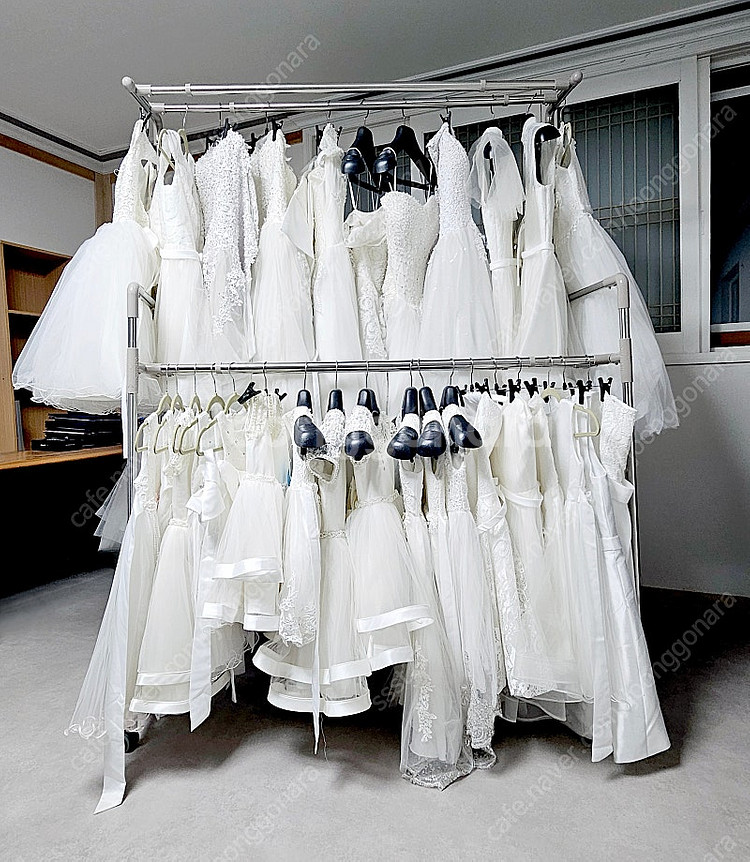 웨딩 드레스(성인.소녀.어린이)용 29벌--0