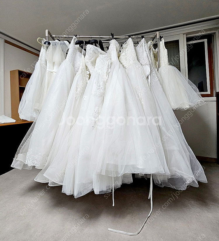 웨딩 드레스(성인.소녀.어린이)용 29벌--1