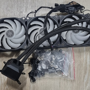 실버스톤 3열 수냉 SilverStone SST-PF360-ARGB