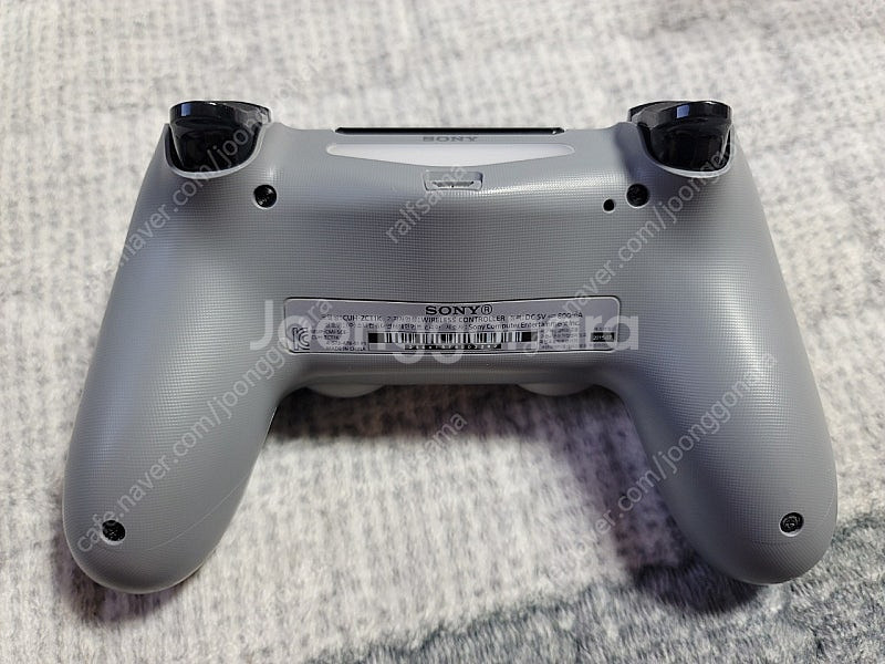 PS4용 듀얼쇼크4 20주년판--3