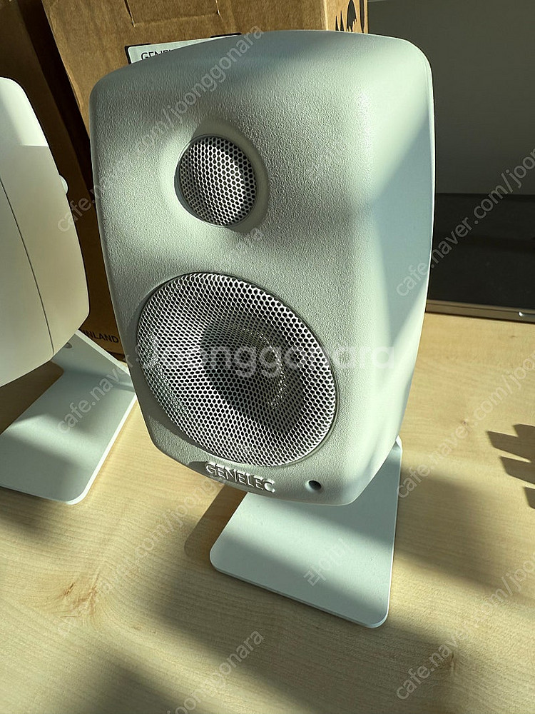 제네렉 Genelec G1 스피커 한쌍 + 정품 스탠드...--3