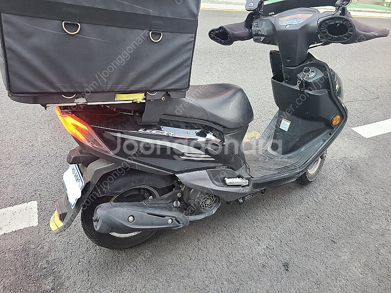 22년식 A급 ucr100 저렴히 팝니다.vf100 서...--3