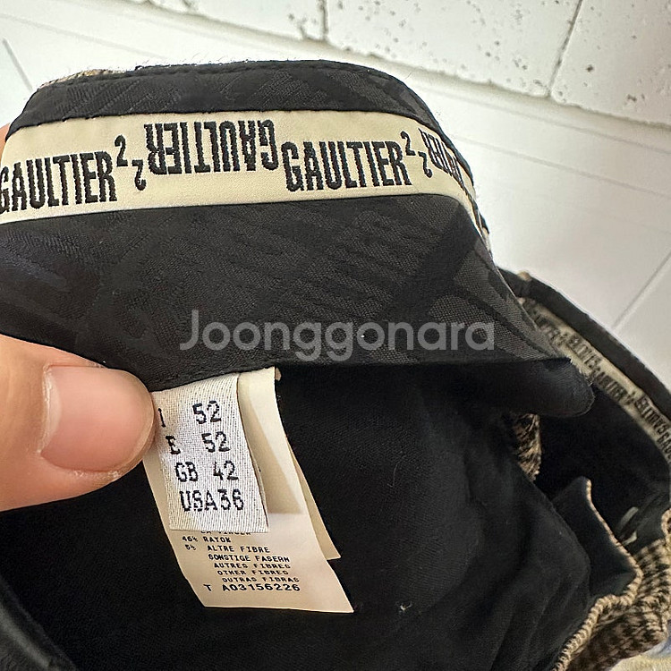36 장폴고티에 체크 슬랙스 팬츠--5