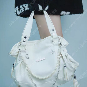 y2k 나비체인 가방 판매합니다 (컨셉촬영/지뢰계/갸루/졸사 코디)